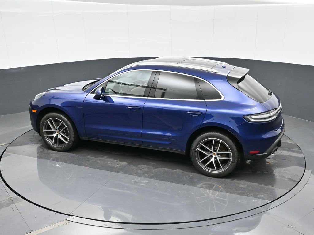 Certified 2024 Porsche Macan image 27