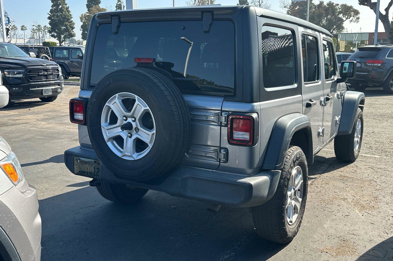 Used 2021 Jeep Wrangler Unlimited Sport image 3