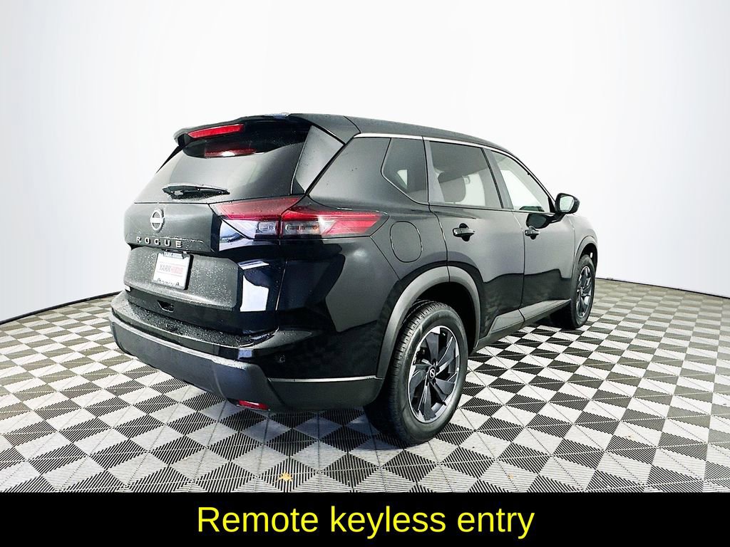 Used 2025 Nissan Rogue SV image 10