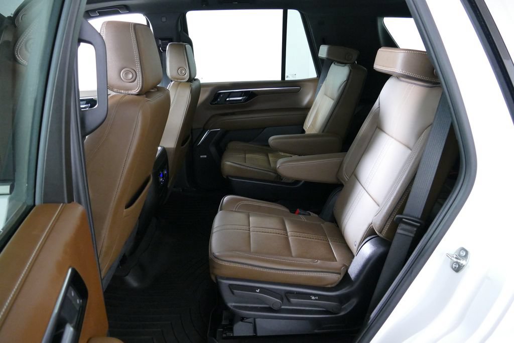 Used 2025 Chevrolet Tahoe High Country w/ Sun And Tow Package AWD/4WD image 28