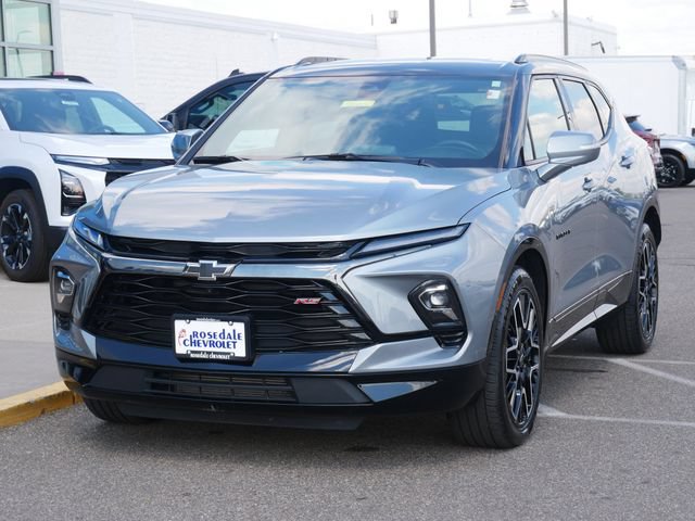 Used 2023 Chevrolet Blazer RS w/ Driver Confidence II Package AWD/4WD image 3