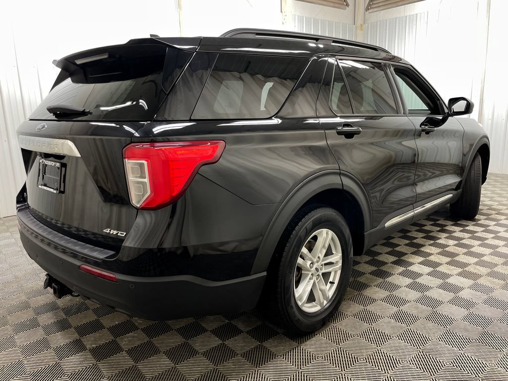 Used 2021 Ford Explorer XLT AWD/4WD image 19