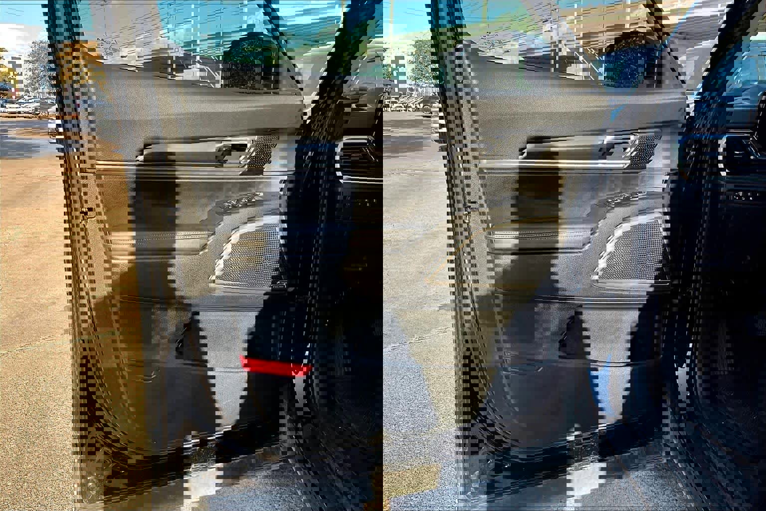 Used 2023 Kia Telluride S image 19