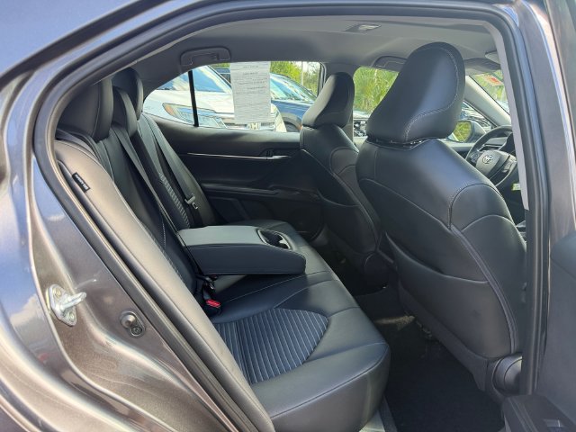 Used 2023 Toyota Camry SE FWD image 16