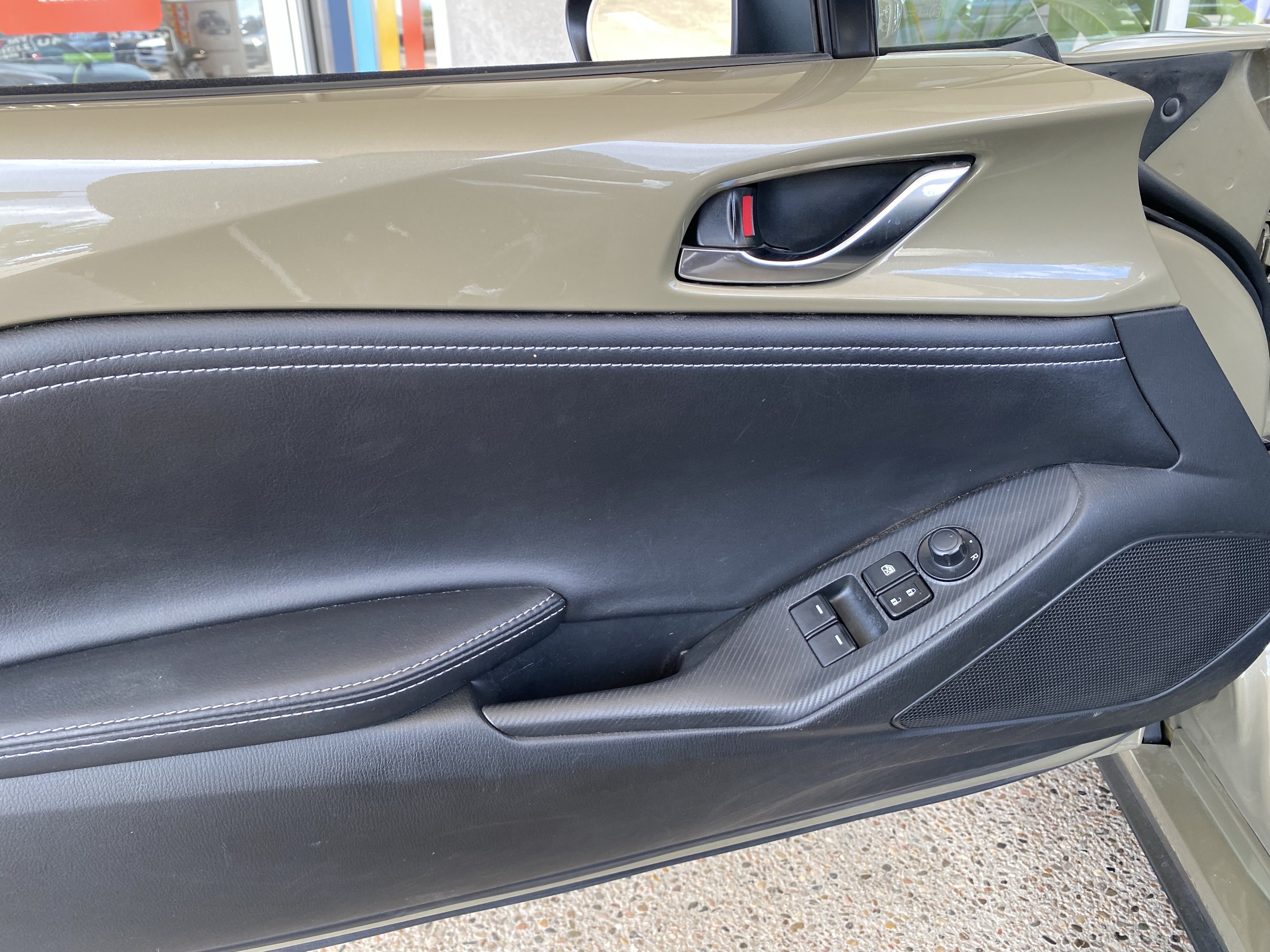 Used 2023 MAZDA MX-5 Miata Grand Touring RWD image 7