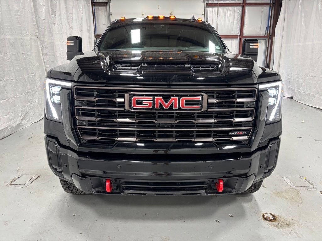 Used 2026 GMC Sierra 2500 AT4X AWD/4WD image 2