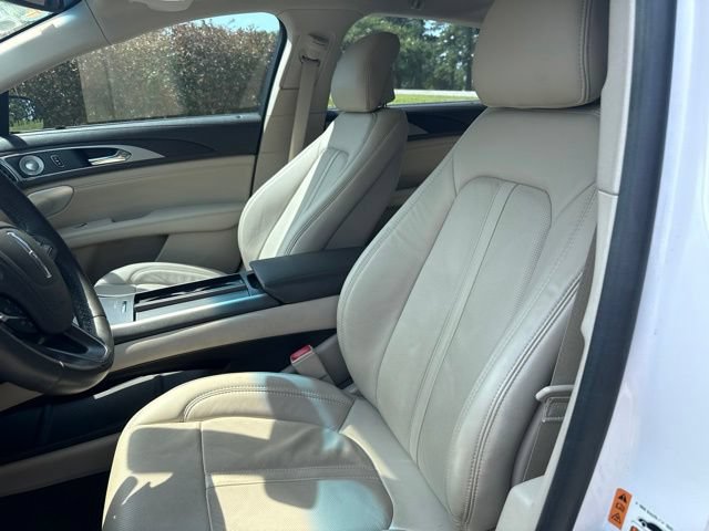 Certified 2019 Lincoln MKZ Reserve w/ Luxury Package AWD/4WD image 6