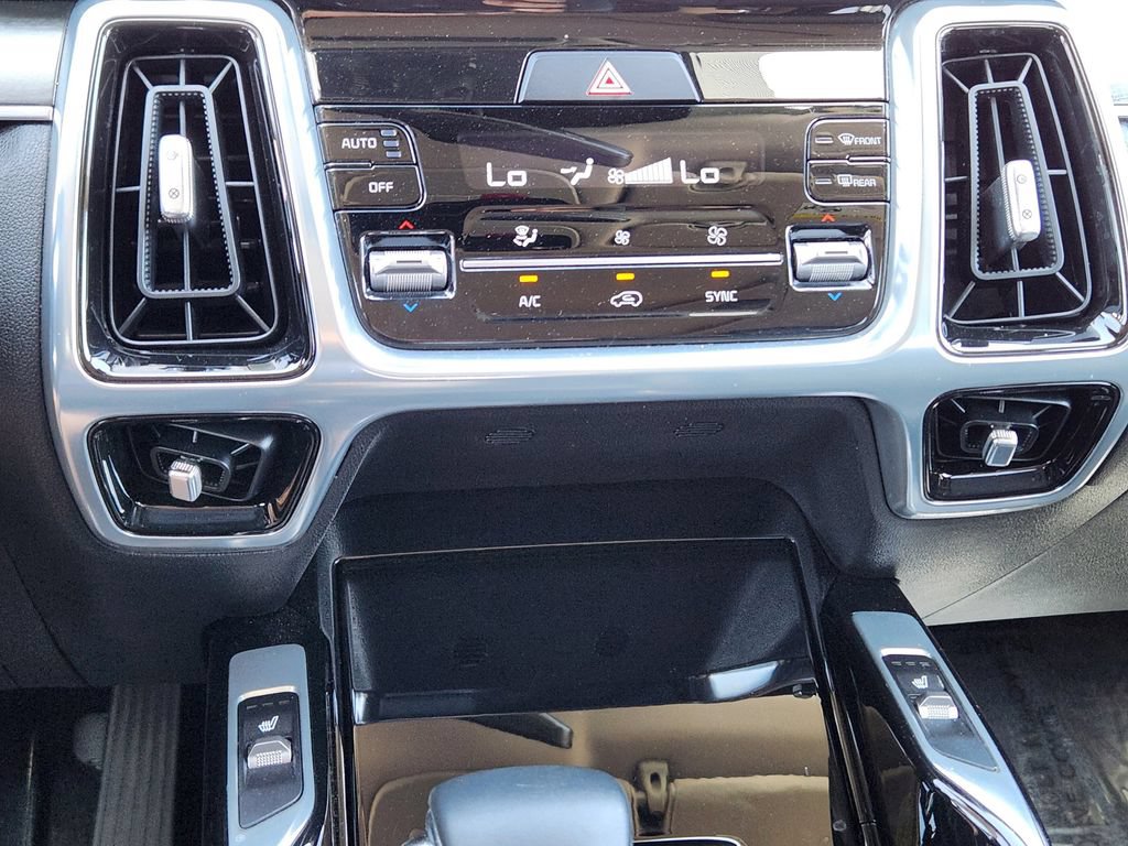 Certified 2023 Kia Sorento SX AWD/4WD image 28