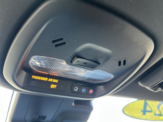 Certified 2024 Chevrolet Trax RS w/ Driver Confidence Package image 26