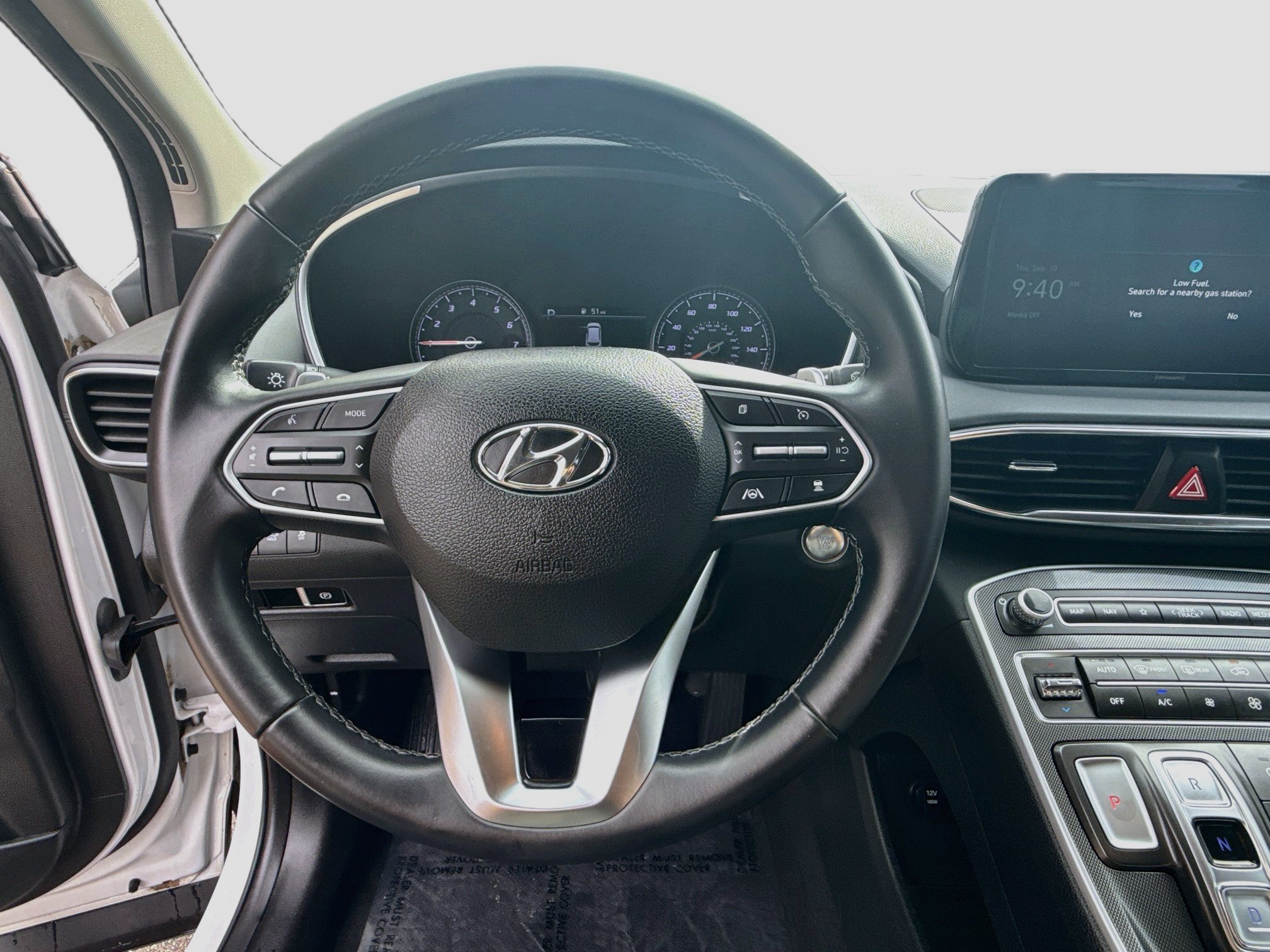 Used 2023 Hyundai Santa Fe SEL FWD image 8