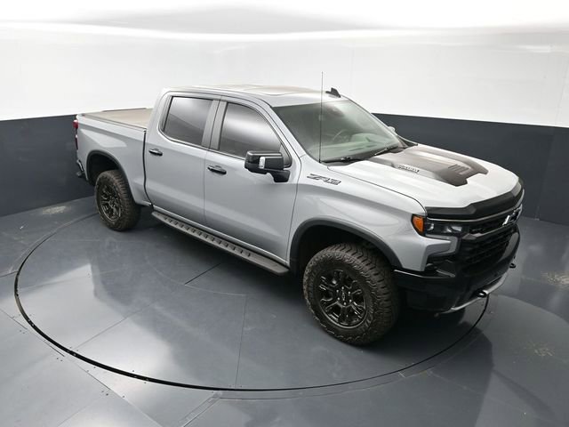 Used 2025 Chevrolet Silverado 1500 ZR2 w/ Dark Appearance Package image 25