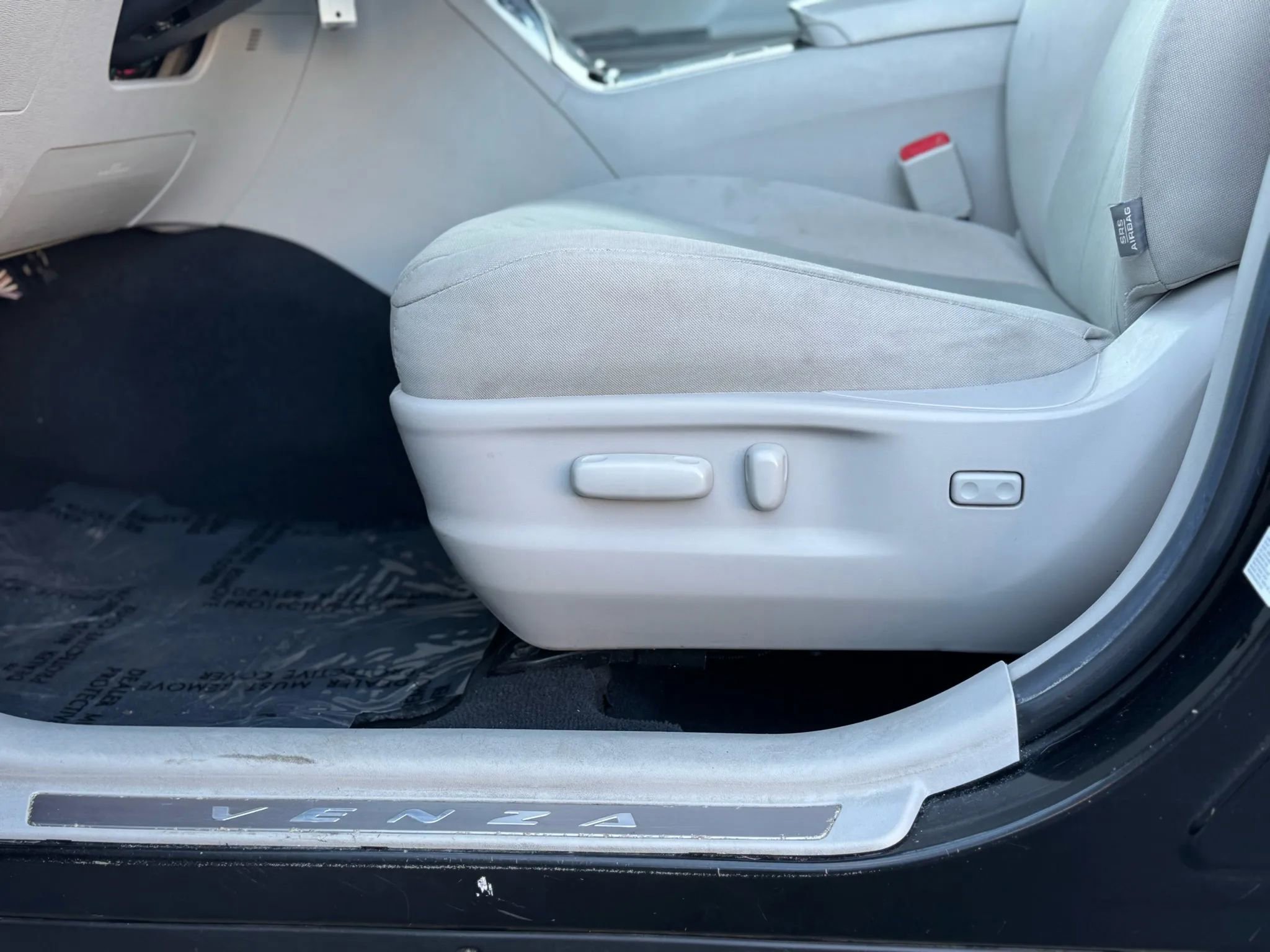 Used 2013 Toyota Venza LE image 10