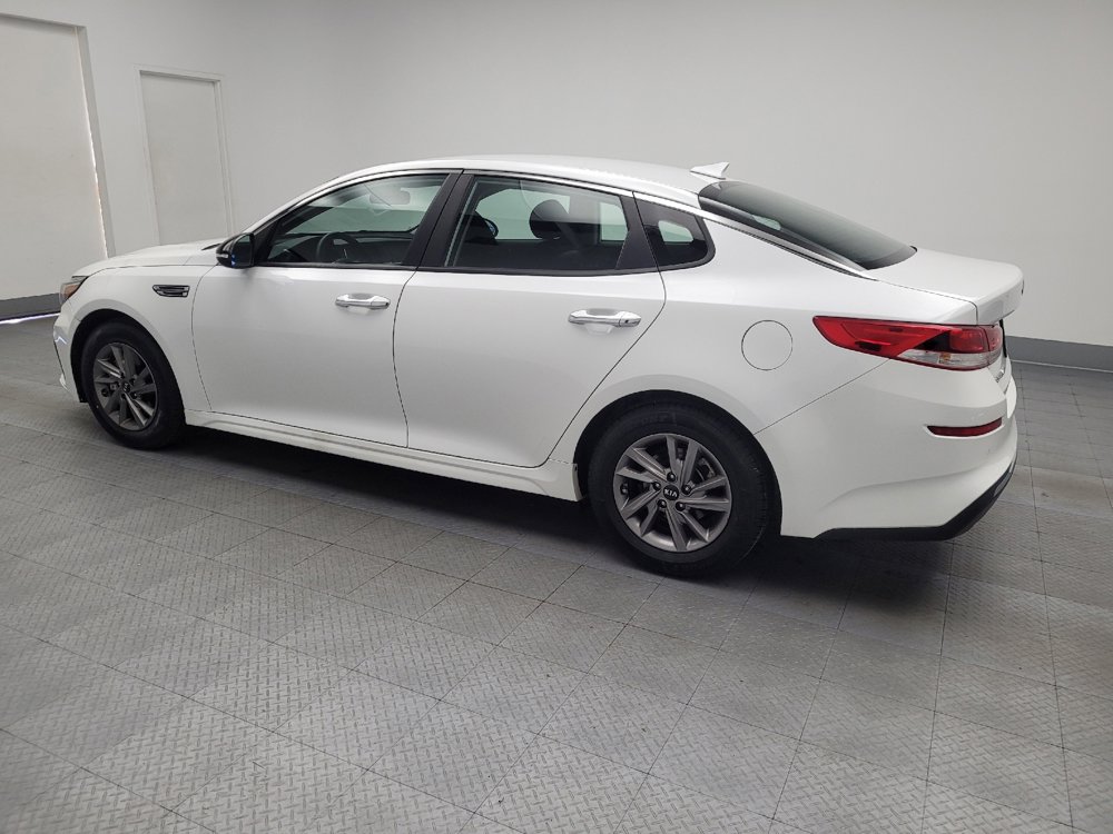 Used 2020 Kia Optima LX image 3