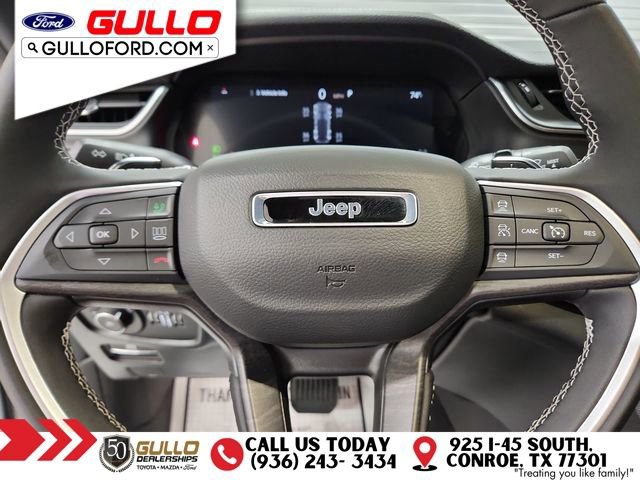 Used 2025 Jeep Grand Cherokee Limited image 23