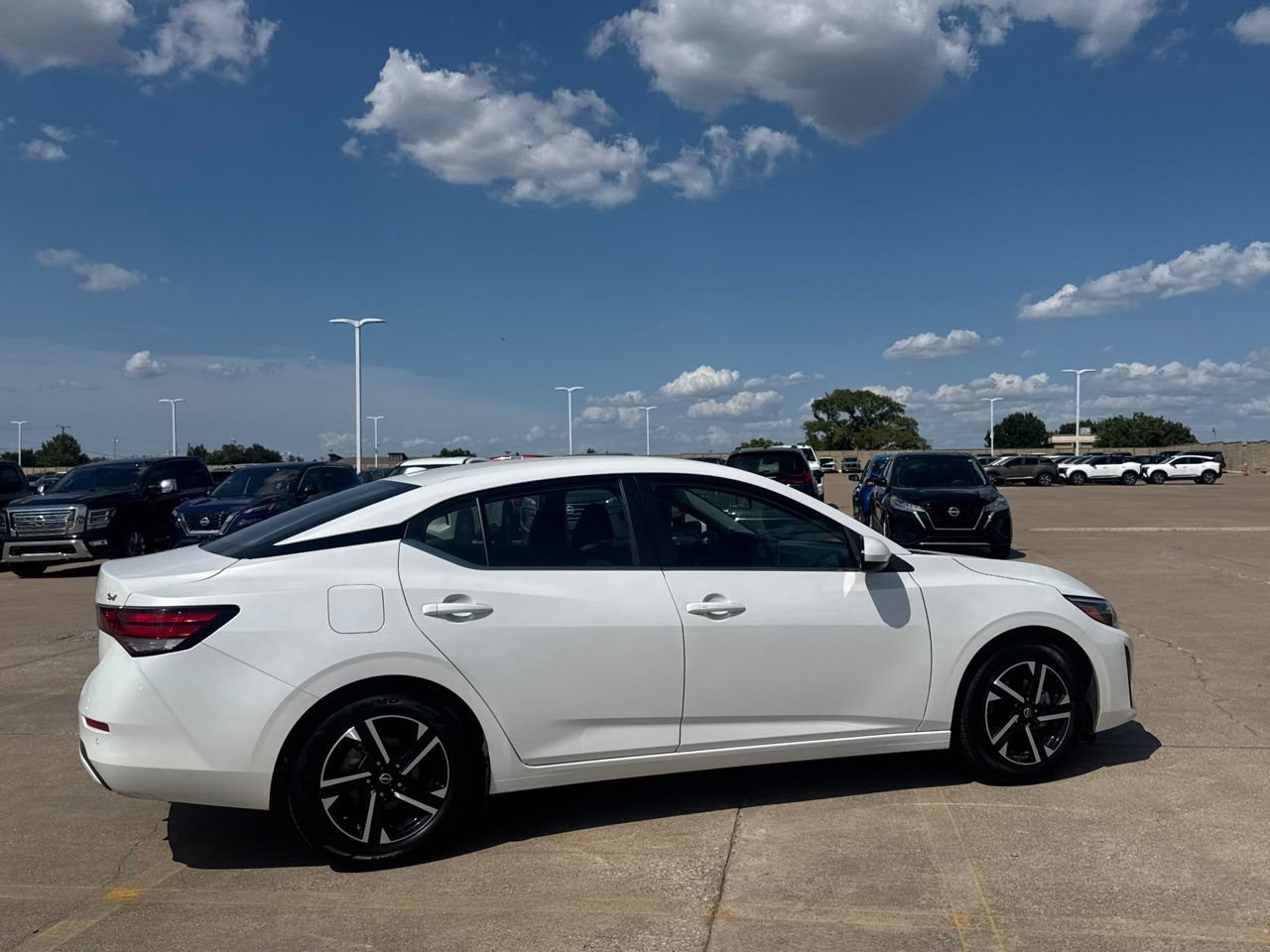 Certified 2024 Nissan Sentra SV FWD image 22