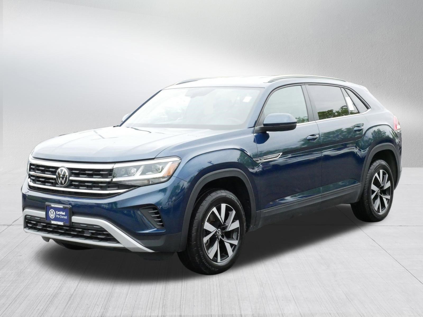 Certified 2023 Volkswagen Atlas Cross Sport SE AWD/4WD image 3