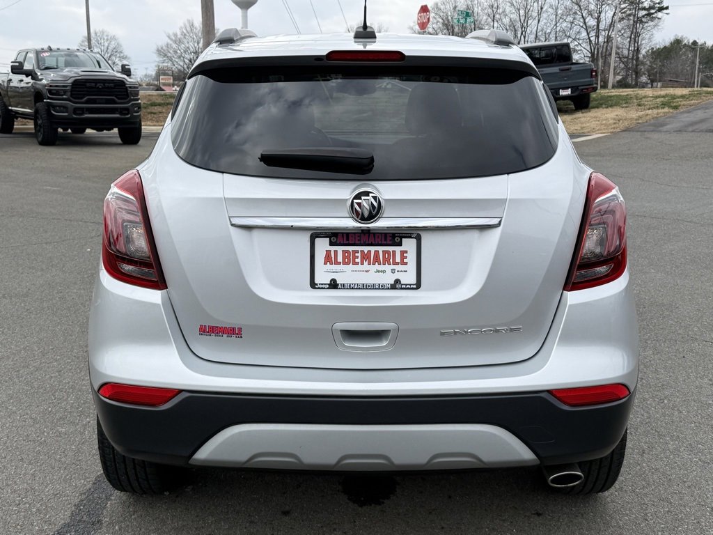 Used 2019 Buick Encore Preferred image 4