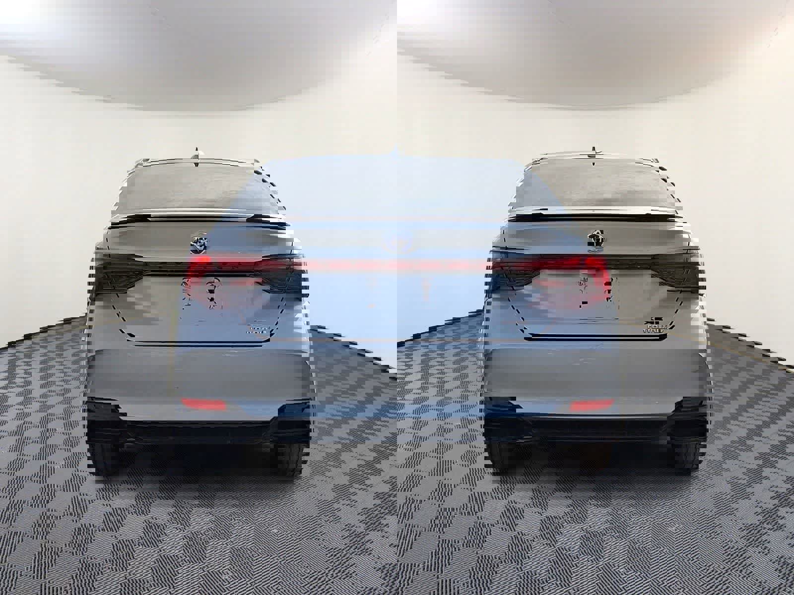 Certified 2020 Toyota Avalon XSE w/ All Weather Liner Package image 7