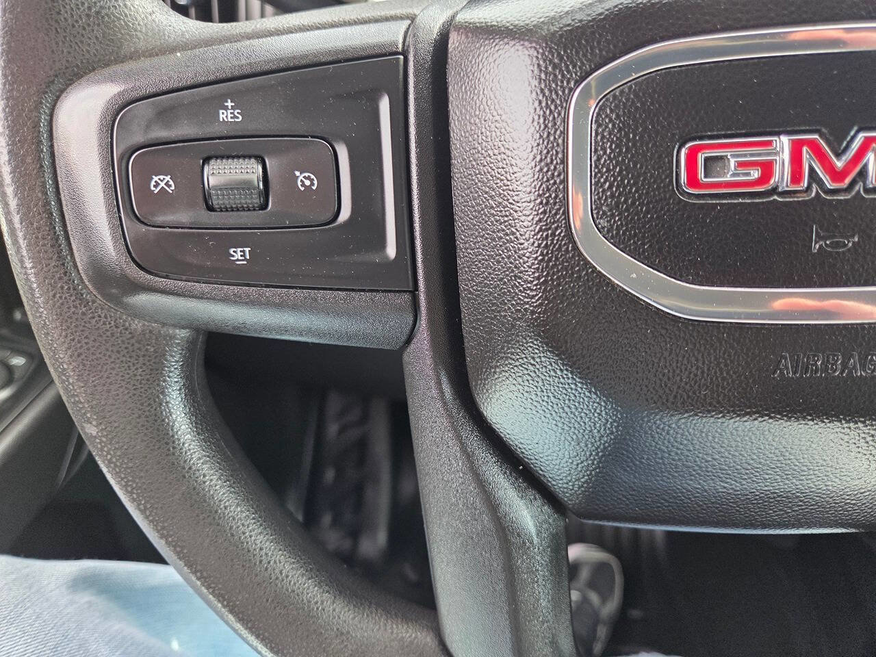 Used 2023 GMC Sierra 3500 Pro w/ Convenience Package image 19