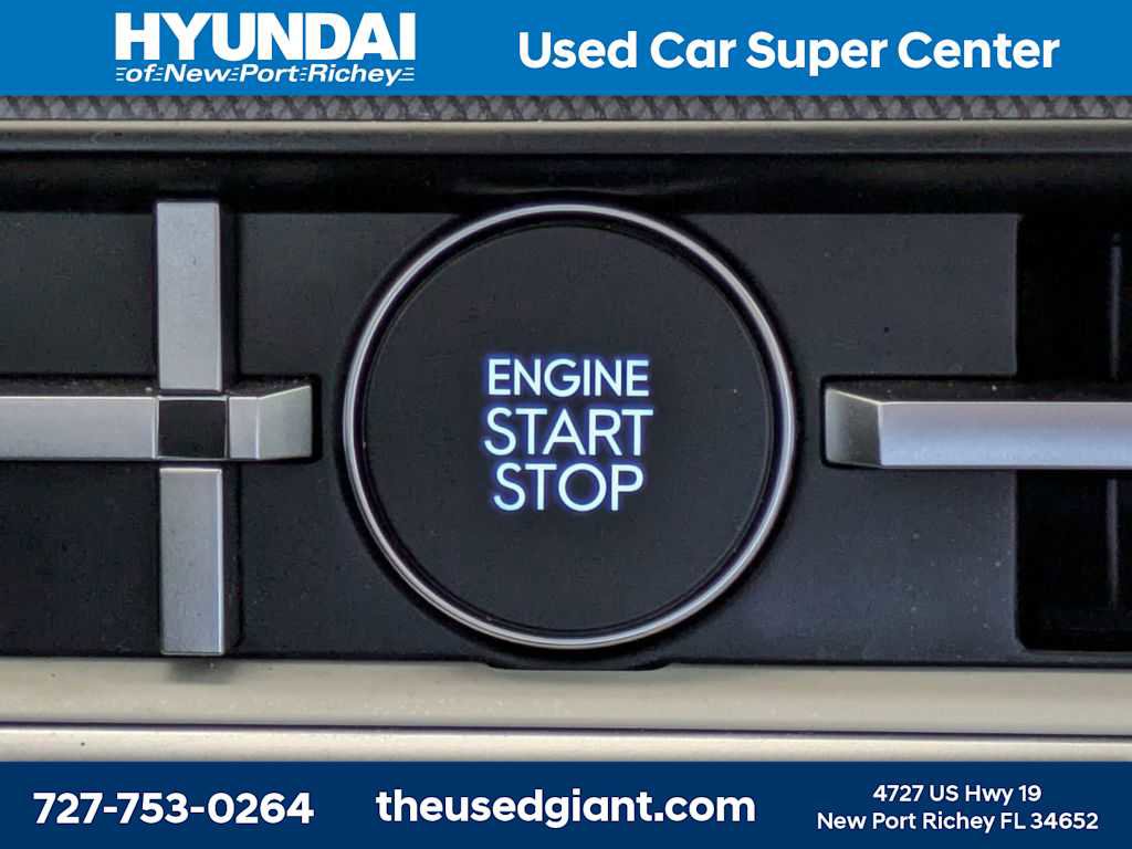 Used 2024 Hyundai Santa Fe SE image 38