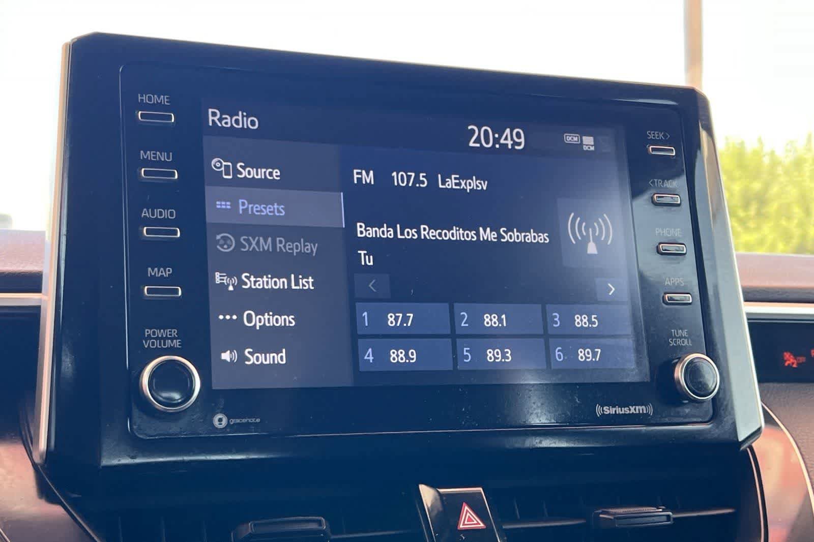 Used 2021 Toyota Corolla LE FWD image 19