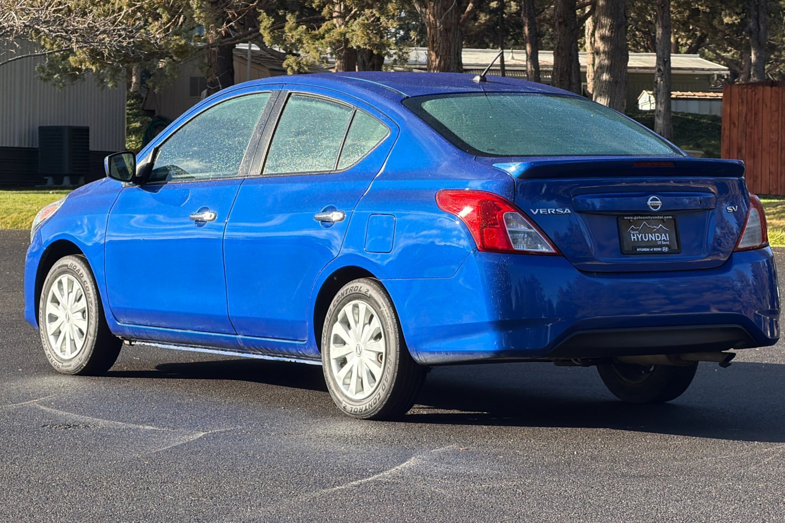 Used 2017 Nissan Versa SV image 6