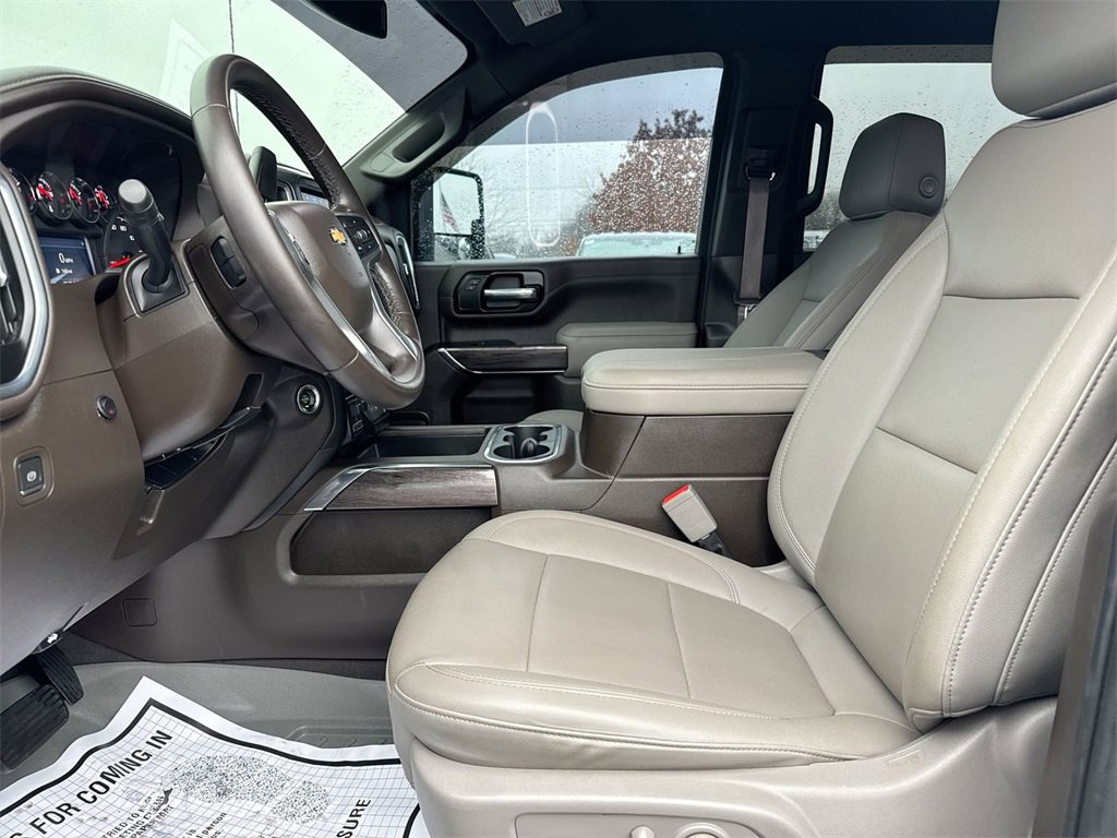 Used 2023 Chevrolet Silverado 2500 LTZ w/ LTZ Convenience Package image 18