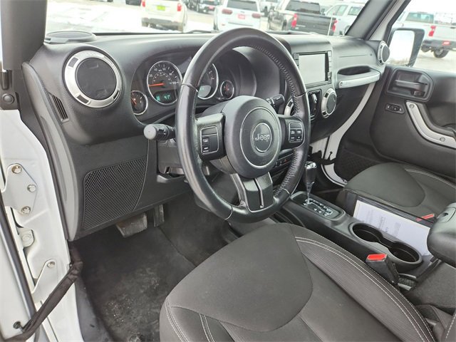 Used 2017 Jeep Wrangler Unlimited Sahara image 10