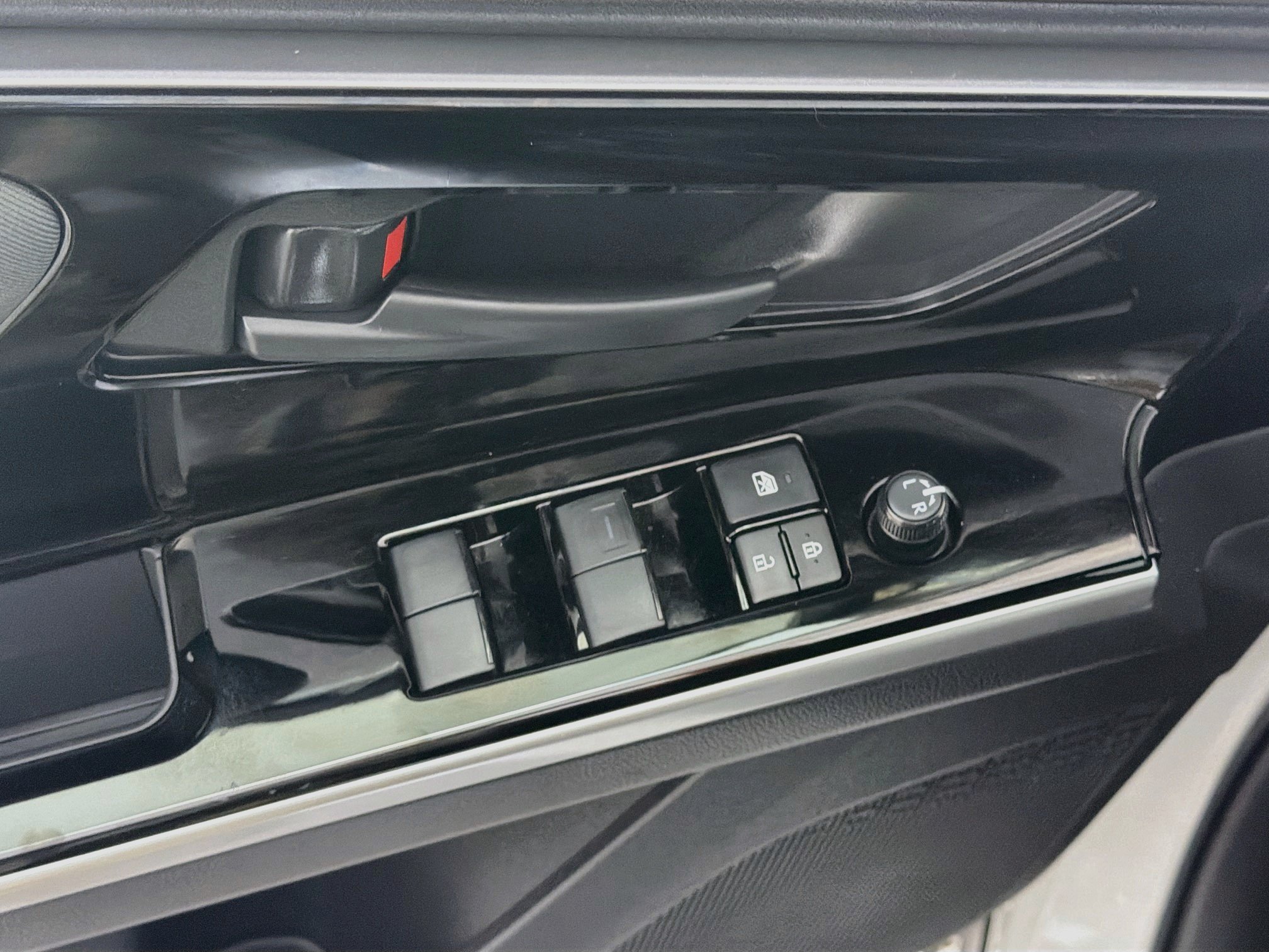 Used 2023 Subaru Solterra AWD image 15