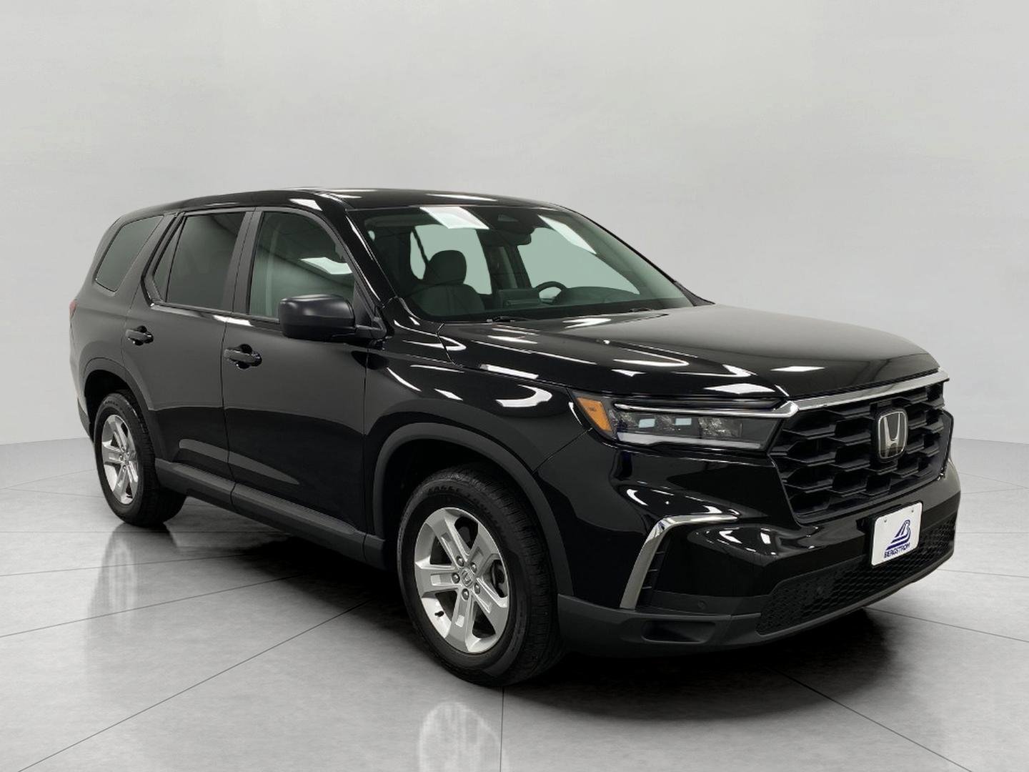 Used 2023 Honda Pilot LX