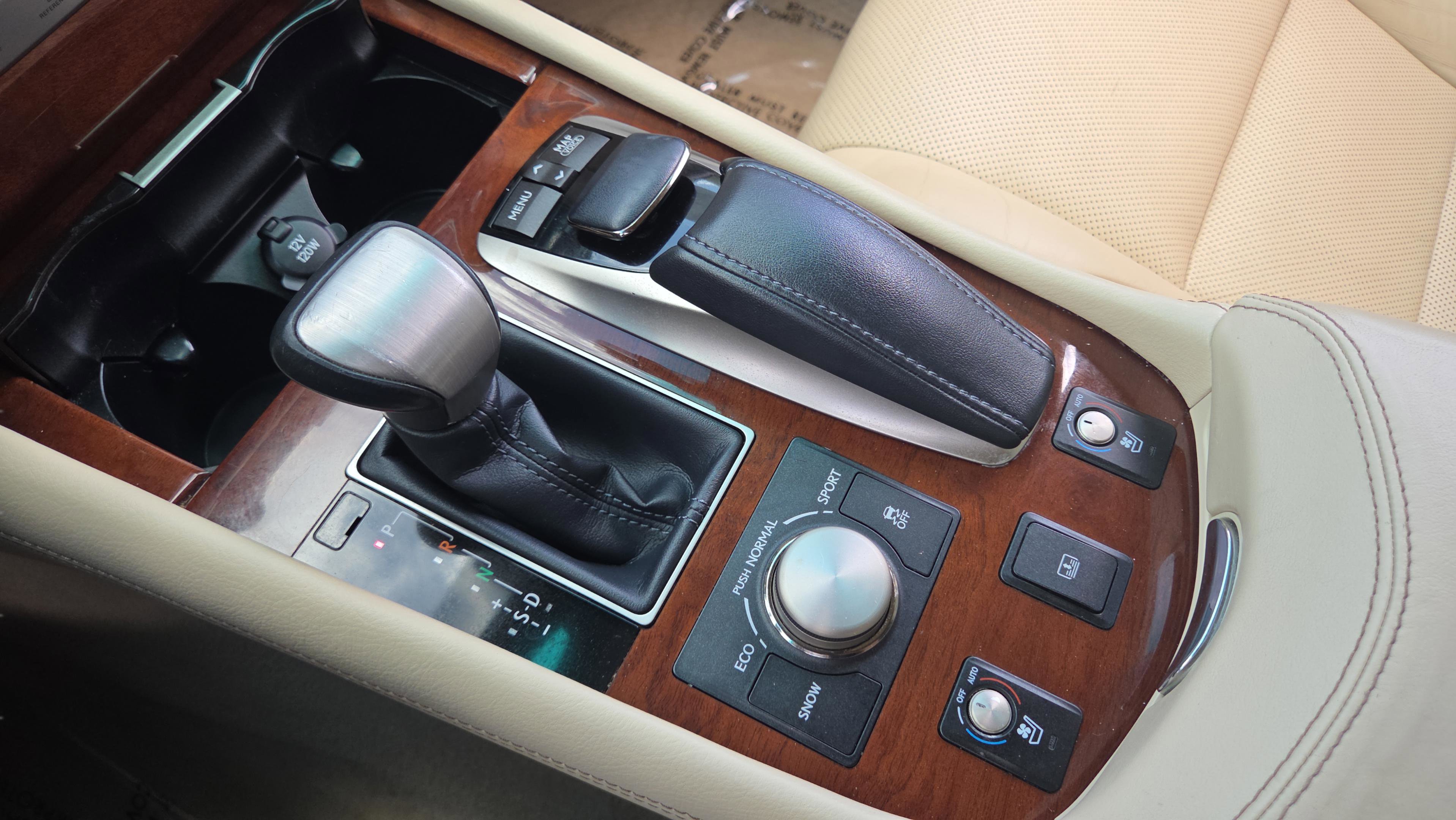 Used 2014 Lexus LS 460 AWD w/ Comfort Package image 37