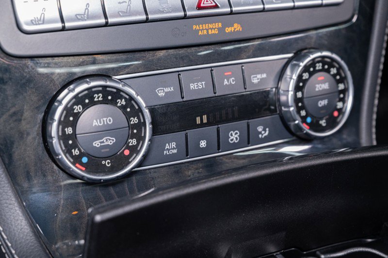 Used 2016 Mercedes-Benz SL 550 image 25