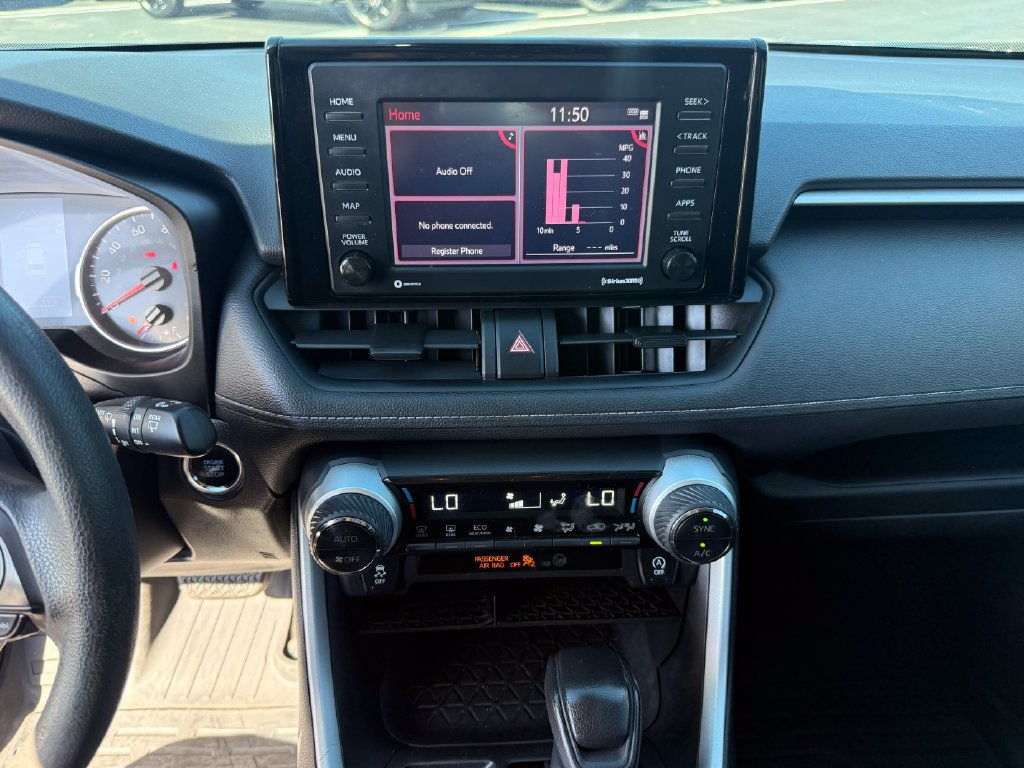 Used 2021 Toyota RAV4 XLE AWD/4WD image 26