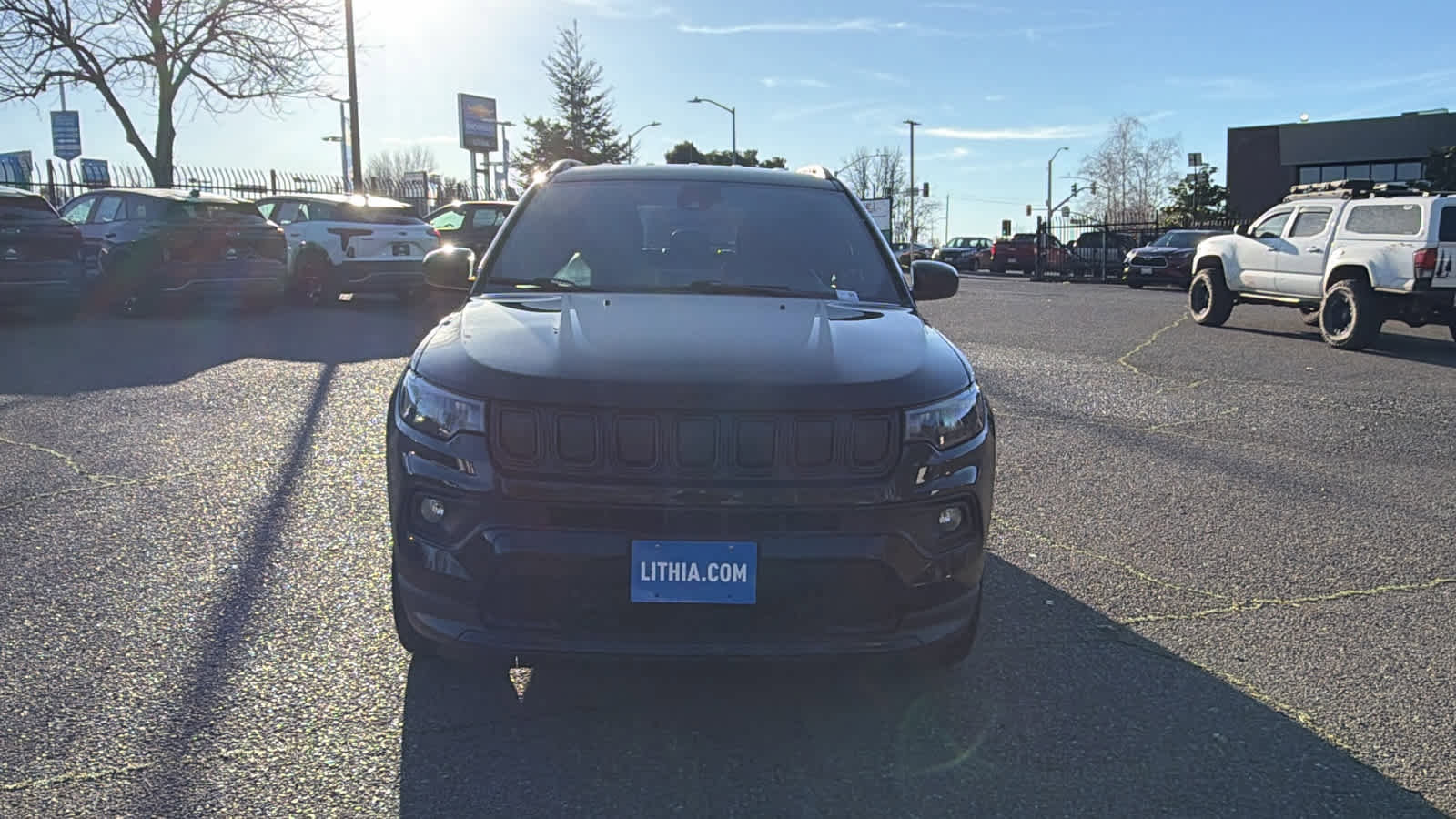 Used 2022 Jeep Compass Altitude w/ Convenience Group image 2