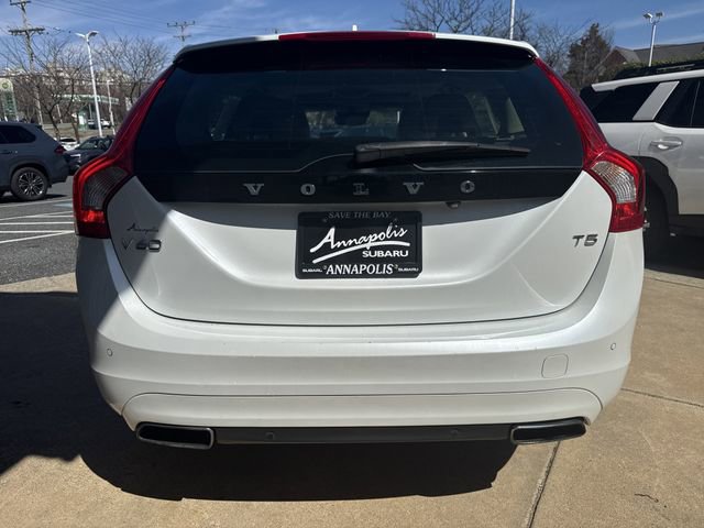 Used 2016 Volvo V60 T5 Platinum image 6