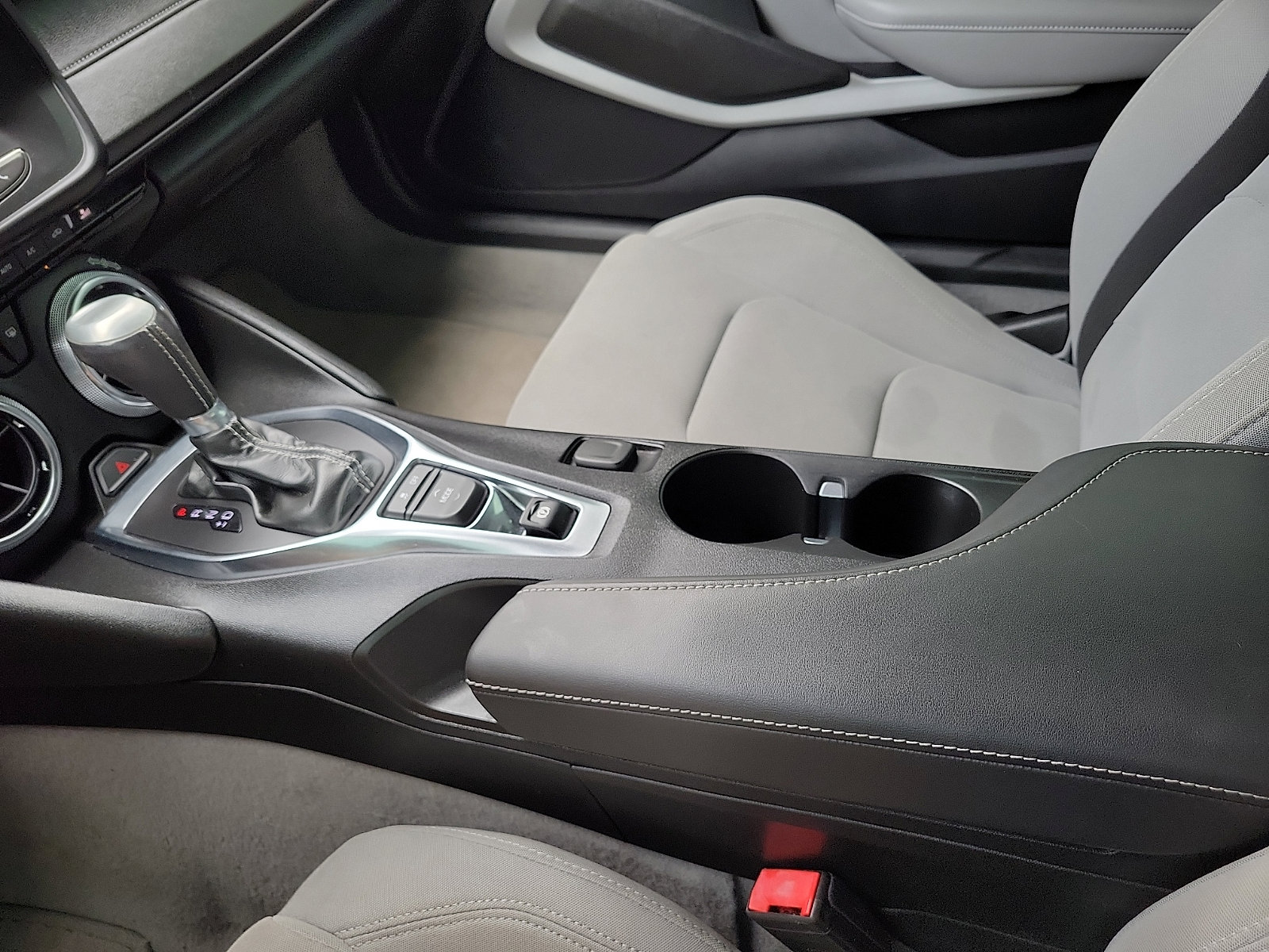 Used 2021 Chevrolet Camaro LS image 20