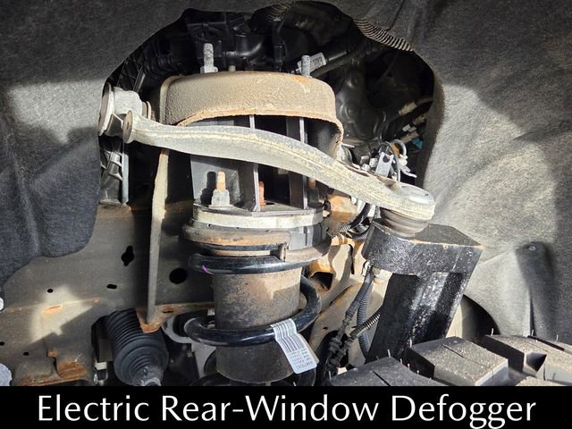 Used 2025 Chevrolet Silverado 1500 LT image 21