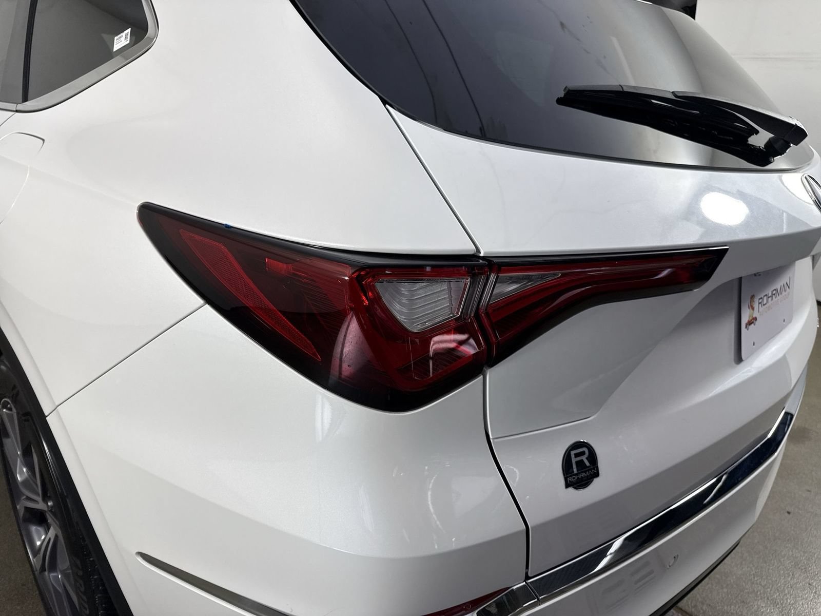 Certified 2024 Acura MDX SH-AWD w/ Technology Package image 32