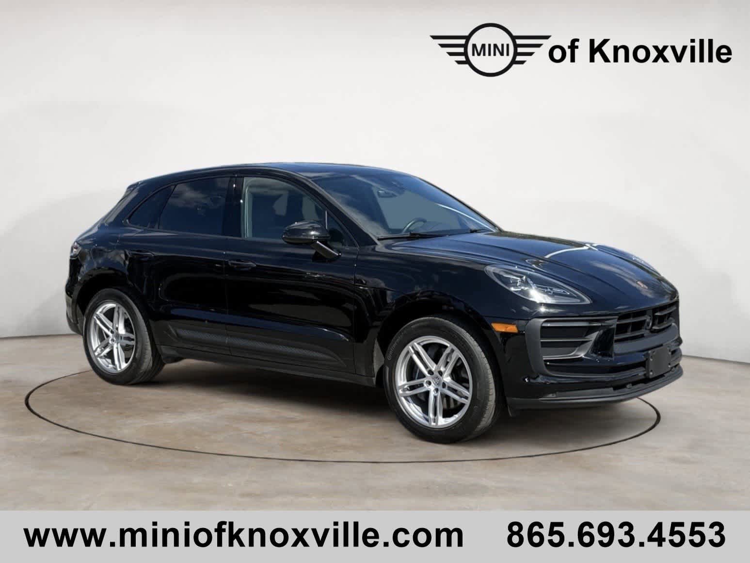 Used 2024 Porsche Macan image 1