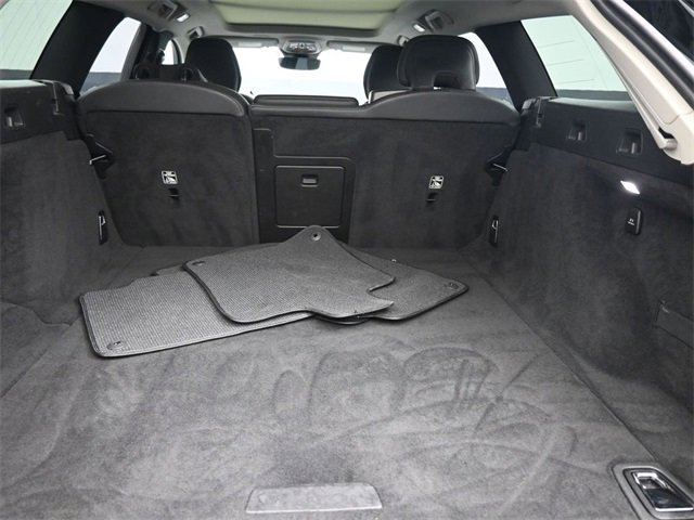 Certified 2024 Volvo V90 B6 Cross Country Plus image 31