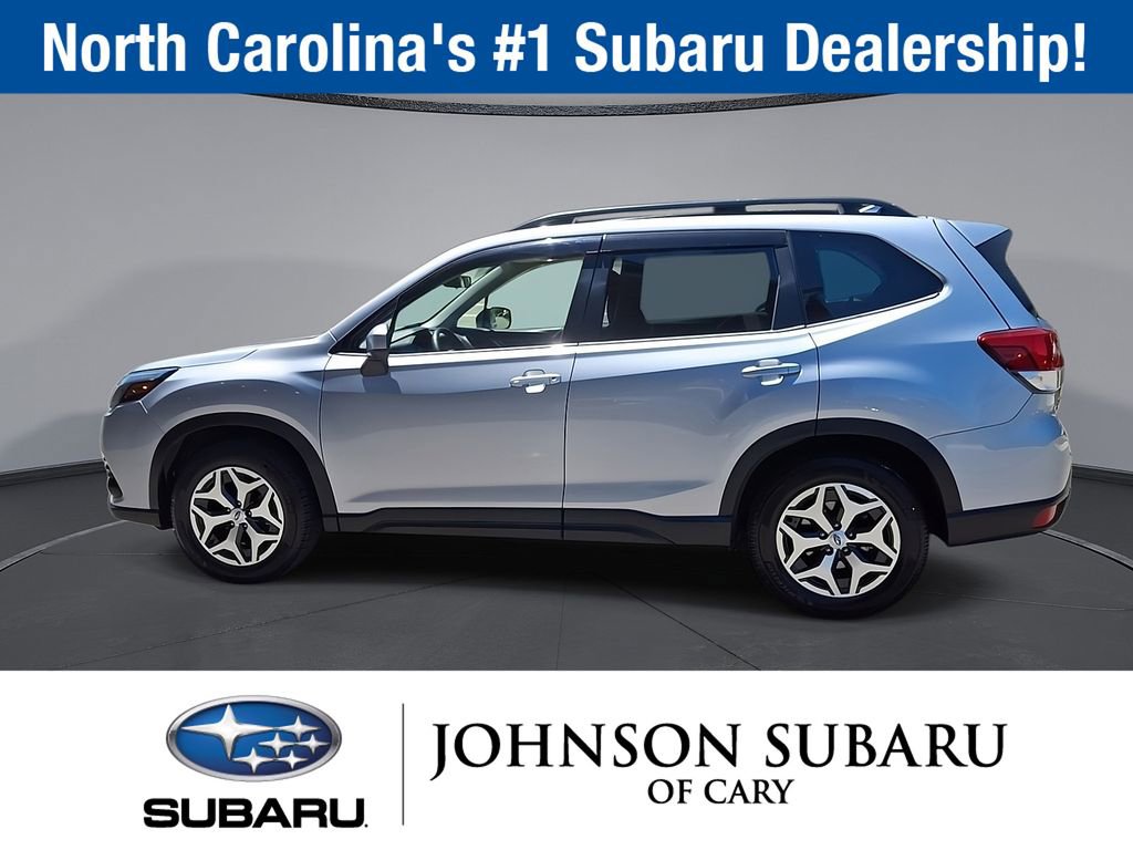 Used 2022 Subaru Forester Premium AWD/4WD image 10
