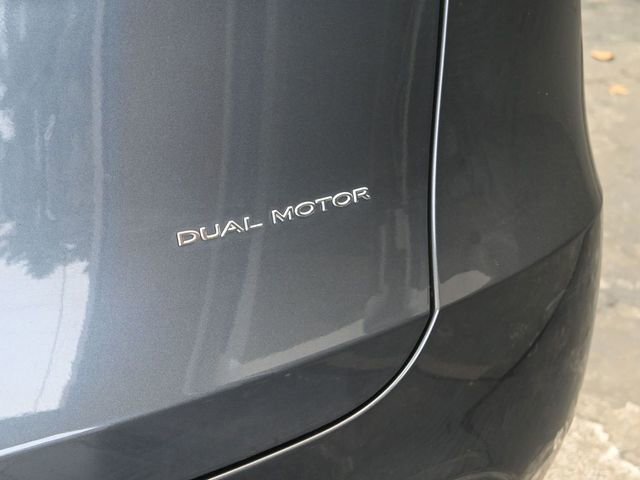 Used 2023 Tesla Model Y Long Range image 12