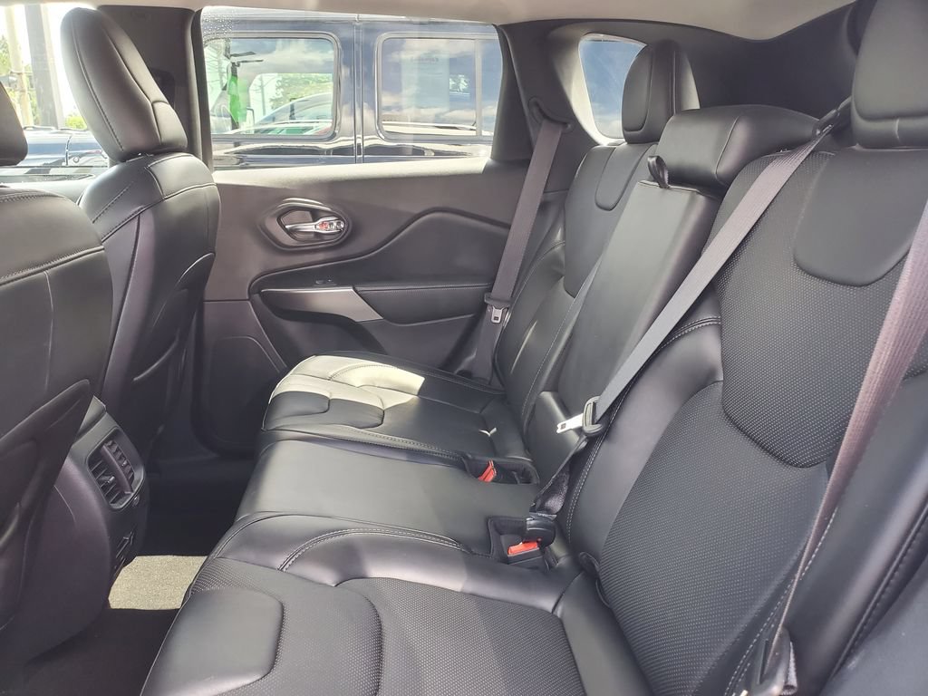 Used 2020 Jeep Cherokee Limited AWD/4WD image 28
