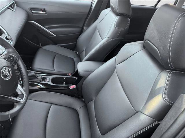 Certified 2025 Toyota Corolla Cross XLE image 8