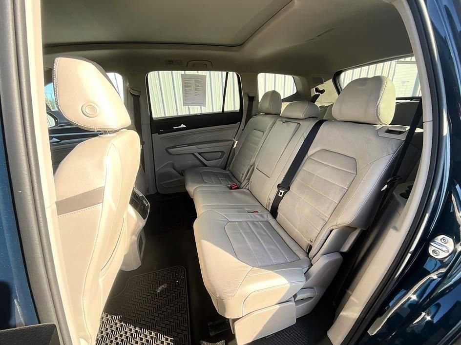 Used 2021 Volkswagen Atlas SEL Premium AWD/4WD image 19