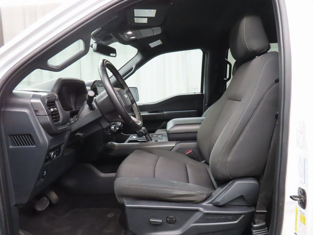 Used 2024 Ford F150 XLT w/ XLT Black Appearance Package AWD/4WD image 9