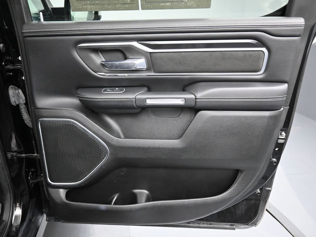 Used 2022 RAM 1500 Laramie w/ Sport Appearance Package image 33