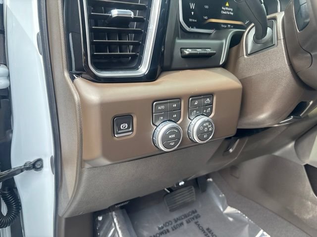Used 2026 GMC Sierra 2500 Denali w/ Denali Reserve Package AWD/4WD image 17