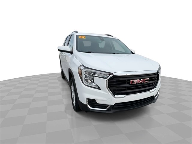 Certified 2023 GMC Terrain SLE w/ Driver Convenience Package image 3