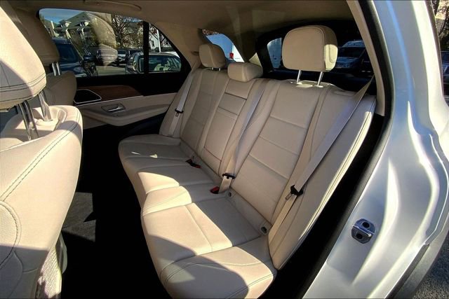 Used 2025 Mercedes-Benz GLE 350 4MATIC image 17